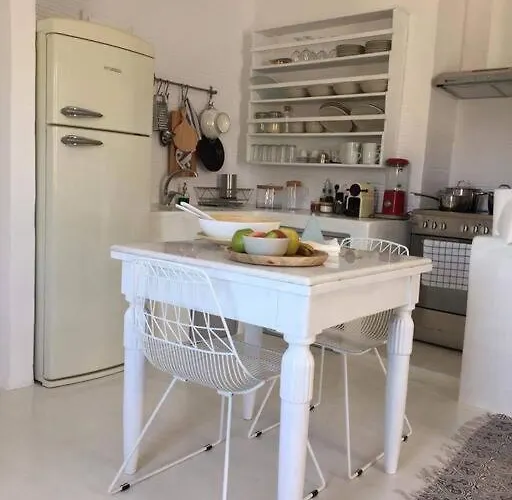 Farangi House With Private Pool Holiday home