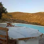 Farangi House With Private Pool Hébergement de vacances Andiparos