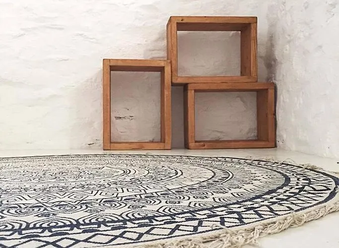 Farangi House With Private Pool 펜션 안디파로스